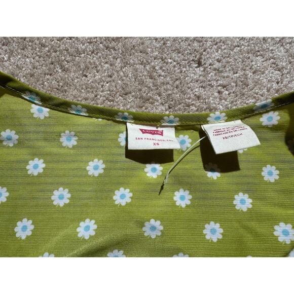 LEVIS Shirt‎ Womens XS Green Embry Tie Peasant Top Blouse Flowers - Picture 4 of 4